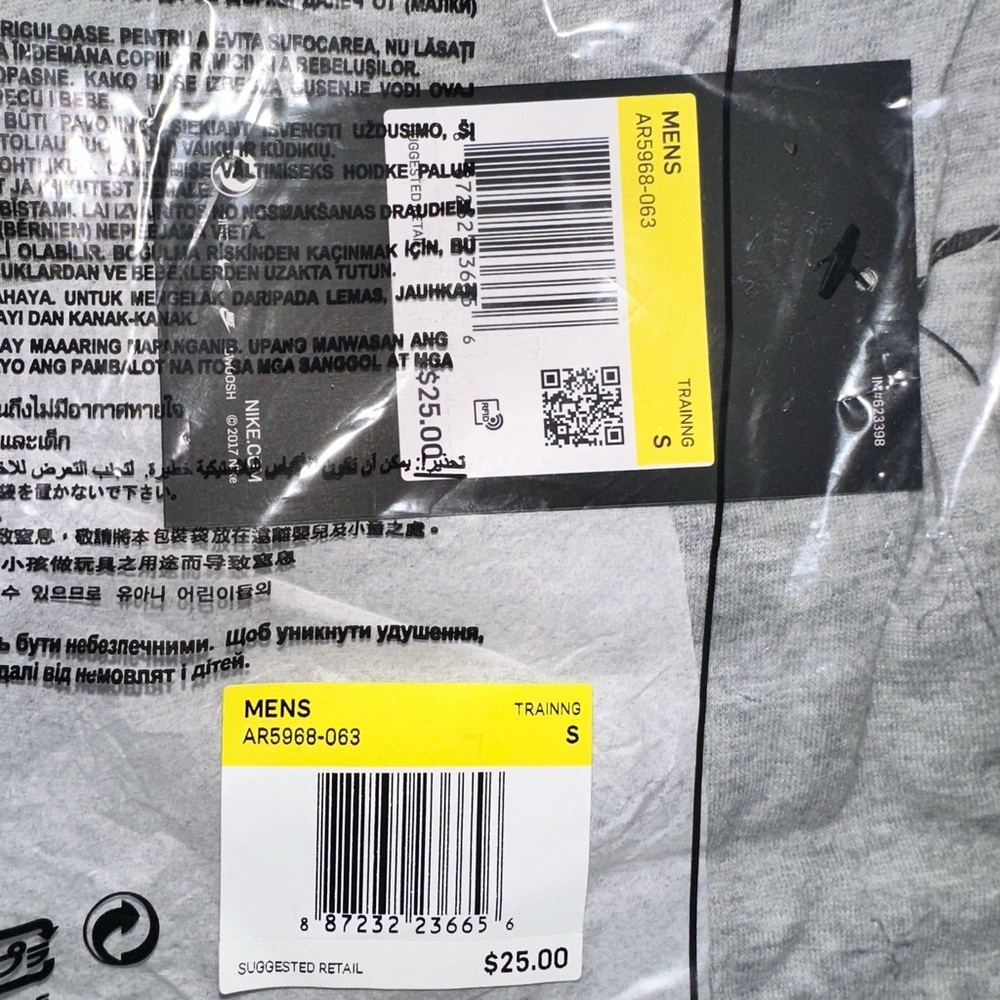 Nike Shirt The Nike Tee Standard Fit Gray Swoosh Front - Size SM MED LG XL - NEW - Picture 6 of 9